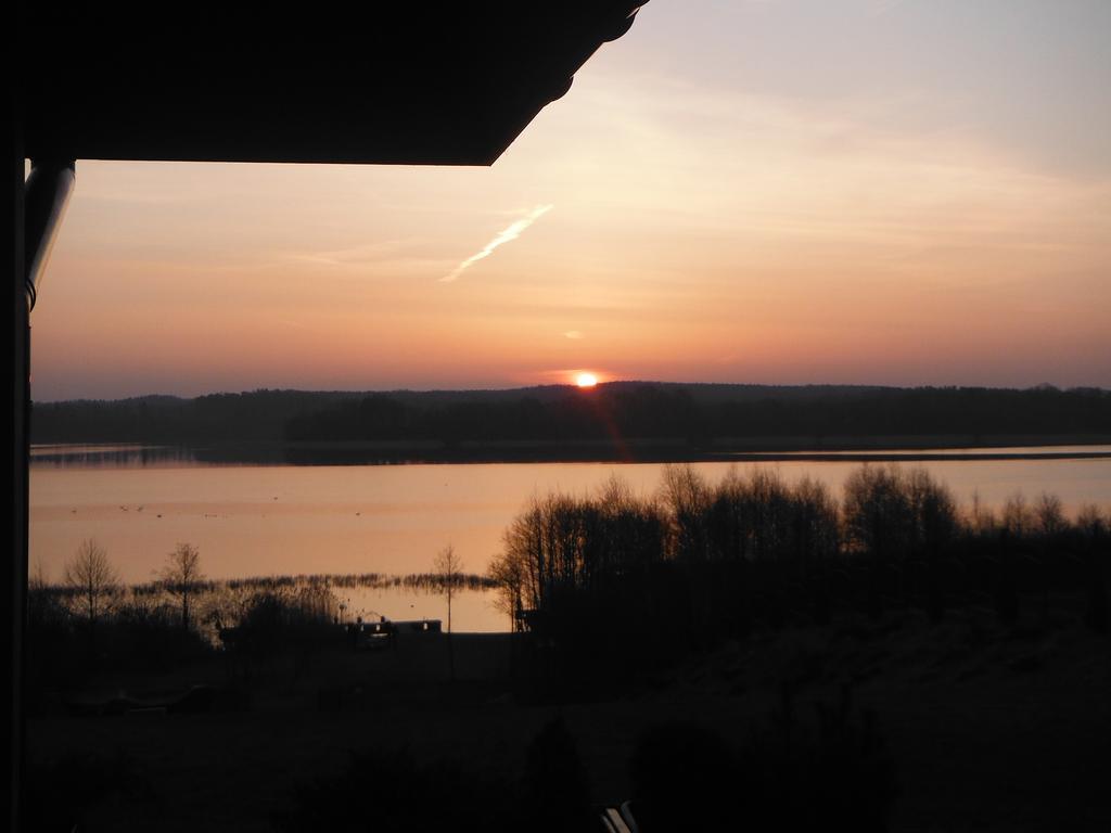 Willa Dabrowa Dąbrówno Buitenkant foto